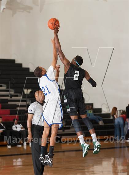 Thumbnail 1 in Samuell vs Berkner (Carrollton-Farmers Branch Basketball Classic) photogallery.