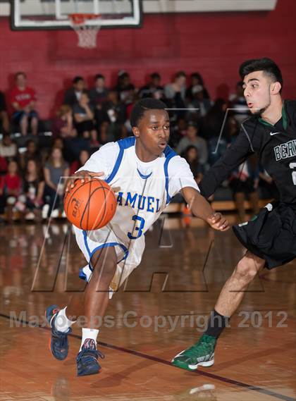 Thumbnail 2 in Samuell vs Berkner (Carrollton-Farmers Branch Basketball Classic) photogallery.