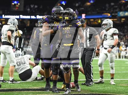 Thumbnail 1 in Lakeshore vs. Edna Karr (LHSAA 4A Final)  photogallery.