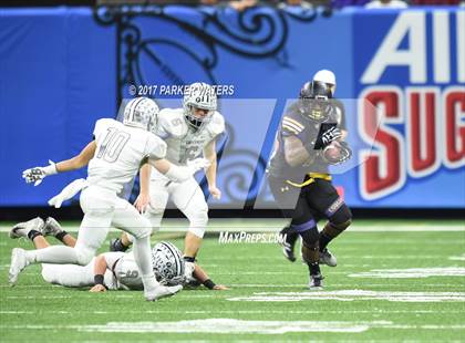 Thumbnail 1 in Lakeshore vs. Edna Karr (LHSAA 4A Final)  photogallery.