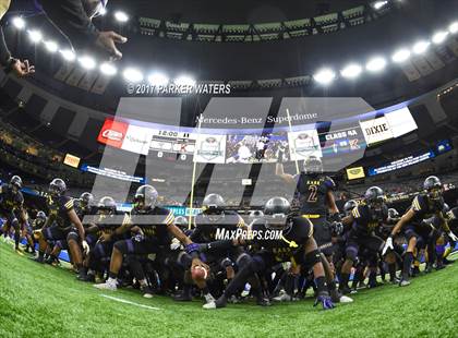 Thumbnail 3 in Lakeshore vs. Edna Karr (LHSAA 4A Final)  photogallery.