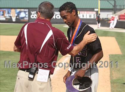 Thumbnail 2 in Roberson vs. Holly Springs (NCHSAA 4A Final) photogallery.