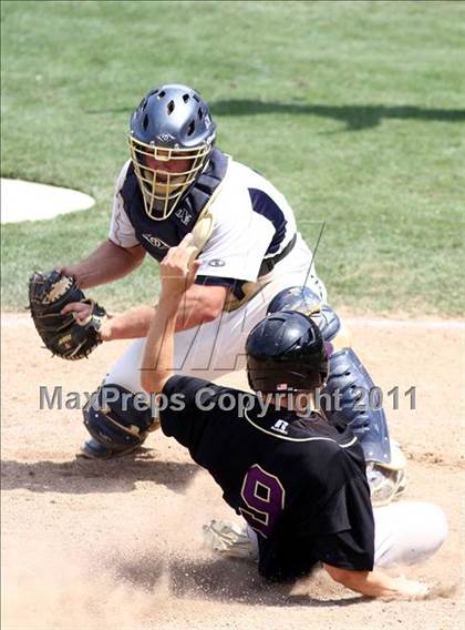 Thumbnail 2 in Roberson vs. Holly Springs (NCHSAA 4A Final) photogallery.