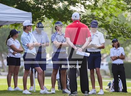 Thumbnail 2 in UIL 5A Golf Finals photogallery.