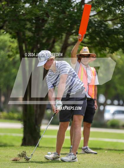 Thumbnail 2 in UIL 5A Golf Finals photogallery.