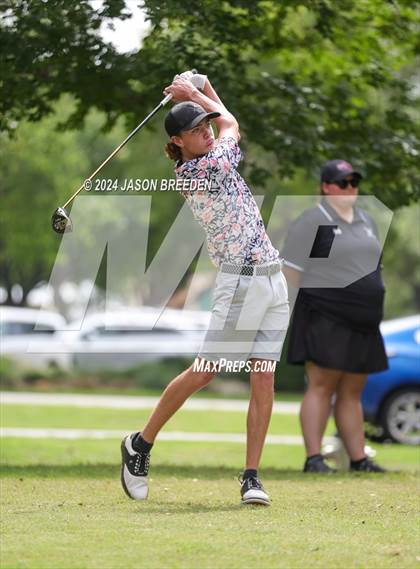 Thumbnail 2 in UIL 5A Golf Finals photogallery.