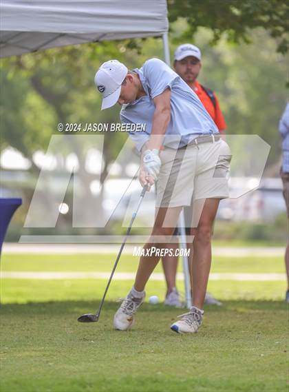 Thumbnail 1 in UIL 5A Golf Finals photogallery.
