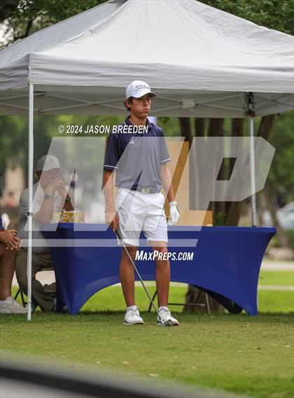 Thumbnail 2 in UIL 5A Golf Finals photogallery.