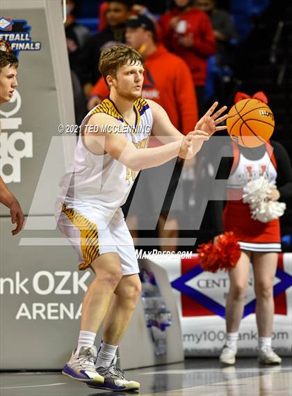 Thumbnail 3 in Mayflower vs. Harding Academy (AAA 3A Final) photogallery.