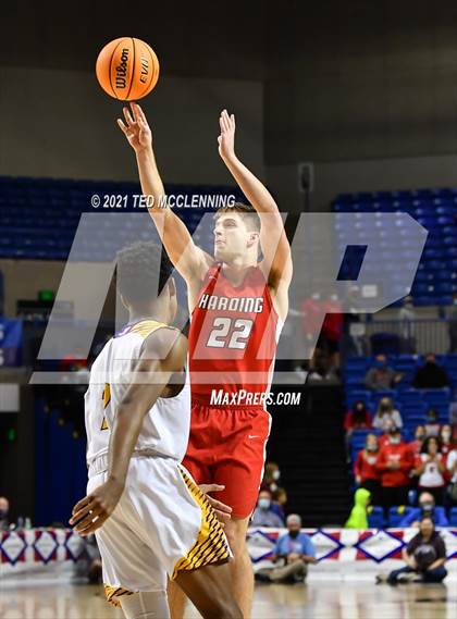 Thumbnail 1 in Mayflower vs. Harding Academy (AAA 3A Final) photogallery.