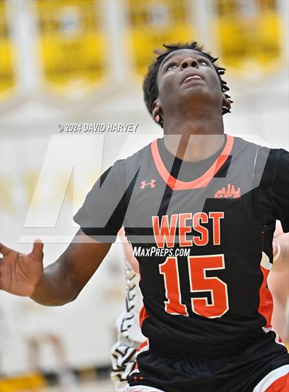 Thumbnail 3 in Denver West vs Thomas Jefferson photogallery.