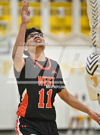 Thumbnail 2 in Denver West vs Thomas Jefferson photogallery.