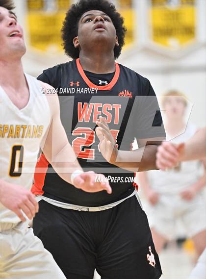 Thumbnail 3 in Denver West vs Thomas Jefferson photogallery.
