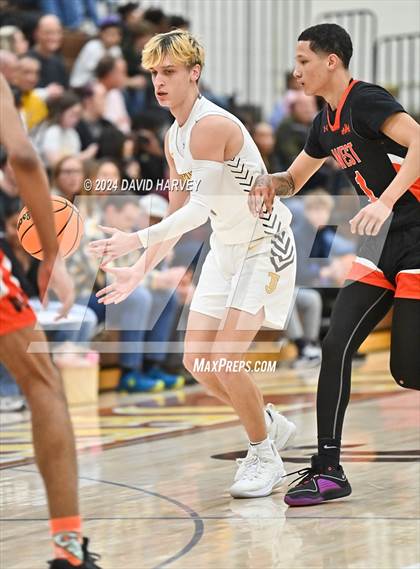 Thumbnail 2 in Denver West vs Thomas Jefferson photogallery.