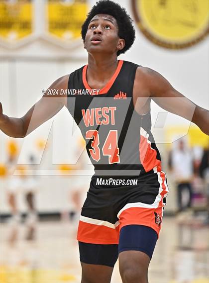 Thumbnail 2 in Denver West vs Thomas Jefferson photogallery.