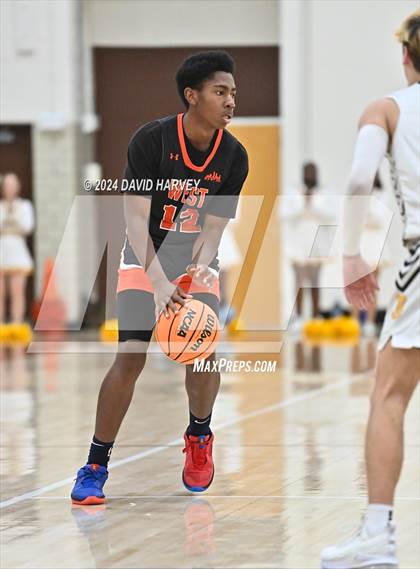 Thumbnail 2 in Denver West vs Thomas Jefferson photogallery.