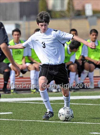 Thumbnail 3 in The Colony vs Hillcrest (Little Elm Invitational) photogallery.