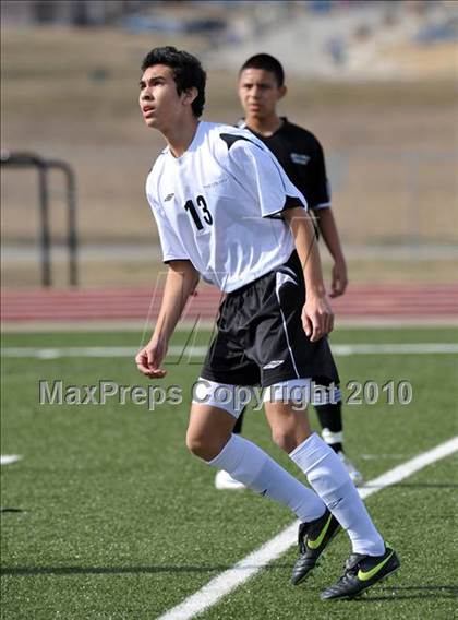 Thumbnail 2 in The Colony vs Hillcrest (Little Elm Invitational) photogallery.