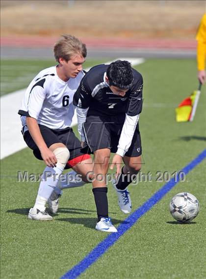 Thumbnail 3 in The Colony vs Hillcrest (Little Elm Invitational) photogallery.