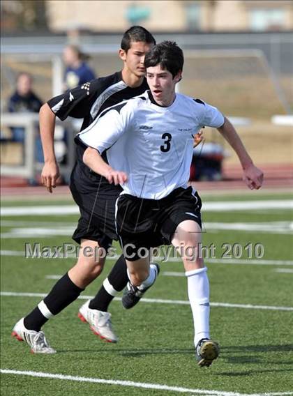 Thumbnail 3 in The Colony vs Hillcrest (Little Elm Invitational) photogallery.