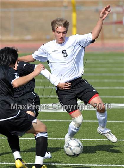 Thumbnail 1 in The Colony vs Hillcrest (Little Elm Invitational) photogallery.