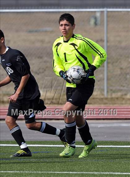 Thumbnail 2 in The Colony vs Hillcrest (Little Elm Invitational) photogallery.