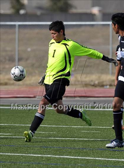 Thumbnail 1 in The Colony vs Hillcrest (Little Elm Invitational) photogallery.