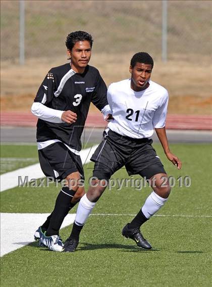 Thumbnail 1 in The Colony vs Hillcrest (Little Elm Invitational) photogallery.