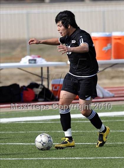 Thumbnail 3 in The Colony vs Hillcrest (Little Elm Invitational) photogallery.