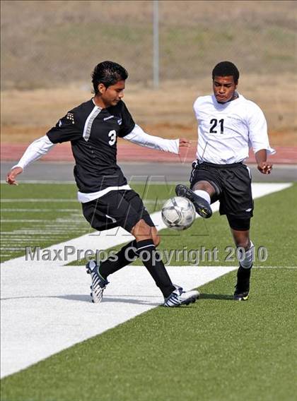 Thumbnail 2 in The Colony vs Hillcrest (Little Elm Invitational) photogallery.