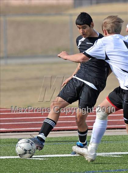 Thumbnail 2 in The Colony vs Hillcrest (Little Elm Invitational) photogallery.
