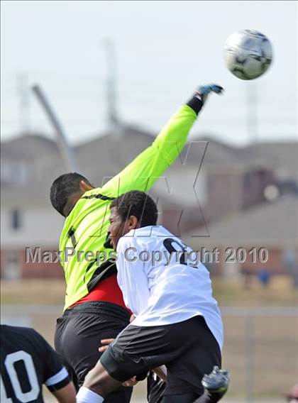 Thumbnail 1 in The Colony vs Hillcrest (Little Elm Invitational) photogallery.