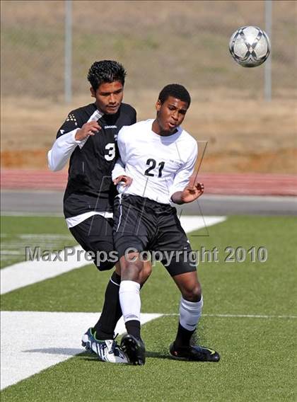 Thumbnail 3 in The Colony vs Hillcrest (Little Elm Invitational) photogallery.