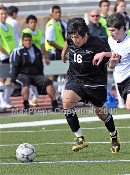 Thumbnail 2 in The Colony vs Hillcrest (Little Elm Invitational) photogallery.