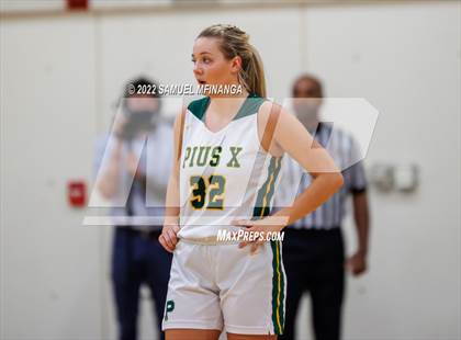 Thumbnail 1 in Fremont vs. Pius X photogallery.