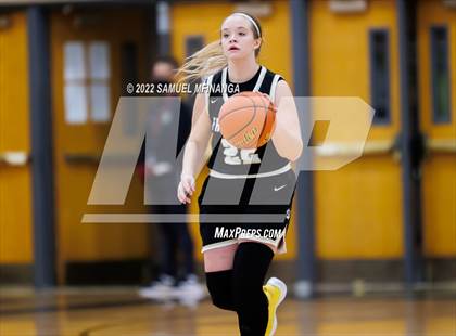 Thumbnail 1 in Fremont vs. Pius X photogallery.