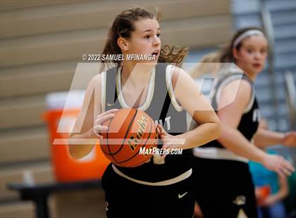 Thumbnail 1 in Fremont vs. Pius X photogallery.