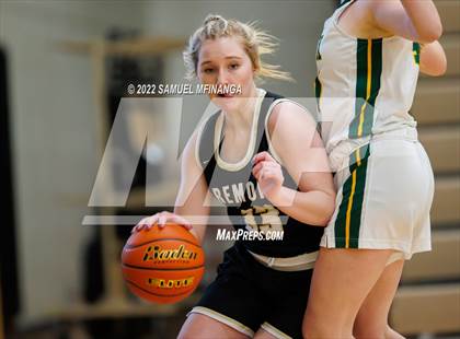 Thumbnail 2 in Fremont vs. Pius X photogallery.