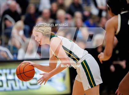 Thumbnail 2 in Fremont vs. Pius X photogallery.