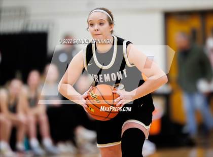 Thumbnail 3 in Fremont vs. Pius X photogallery.