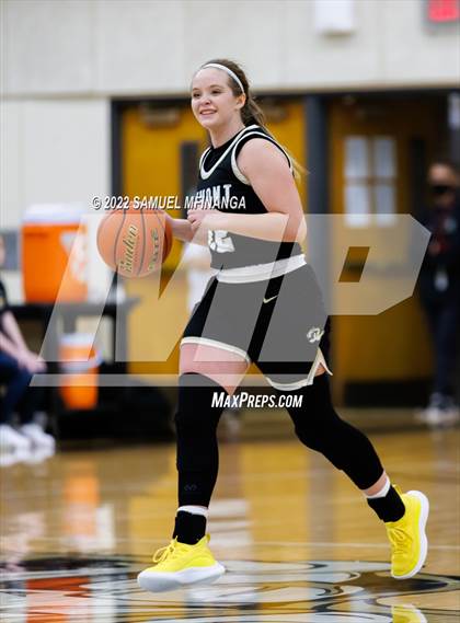 Thumbnail 1 in Fremont vs. Pius X photogallery.