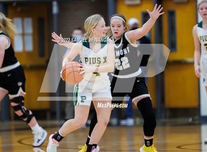 Thumbnail 2 in Fremont vs. Pius X photogallery.
