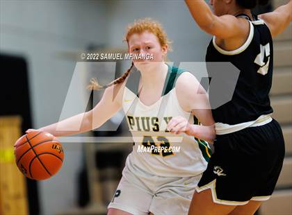Thumbnail 2 in Fremont vs. Pius X photogallery.