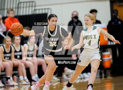 Thumbnail 2 in Fremont vs. Pius X photogallery.