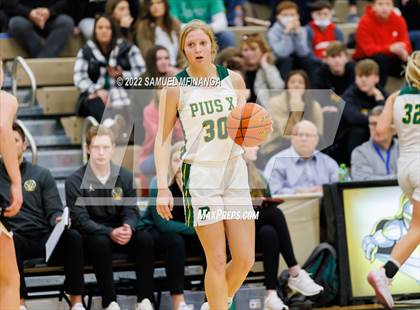 Thumbnail 1 in Fremont vs. Pius X photogallery.