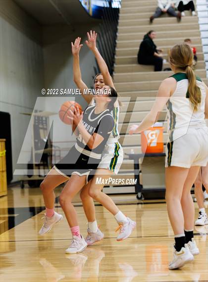 Thumbnail 1 in Fremont vs. Pius X photogallery.
