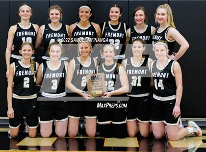 Thumbnail 1 in Fremont vs. Pius X photogallery.