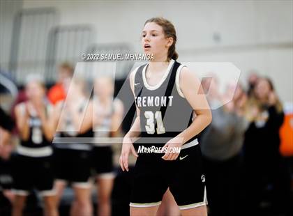 Thumbnail 3 in Fremont vs. Pius X photogallery.