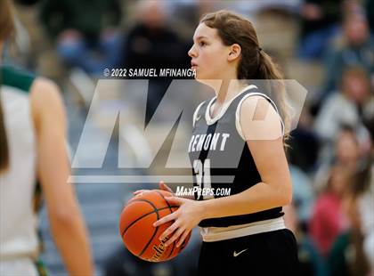 Thumbnail 2 in Fremont vs. Pius X photogallery.