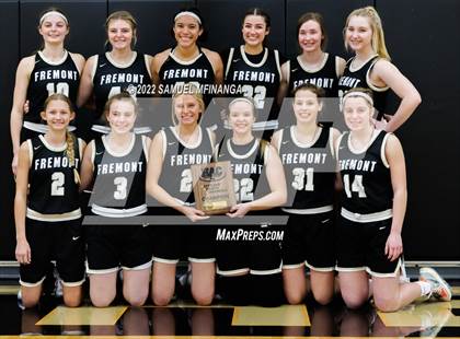 Thumbnail 3 in Fremont vs. Pius X photogallery.